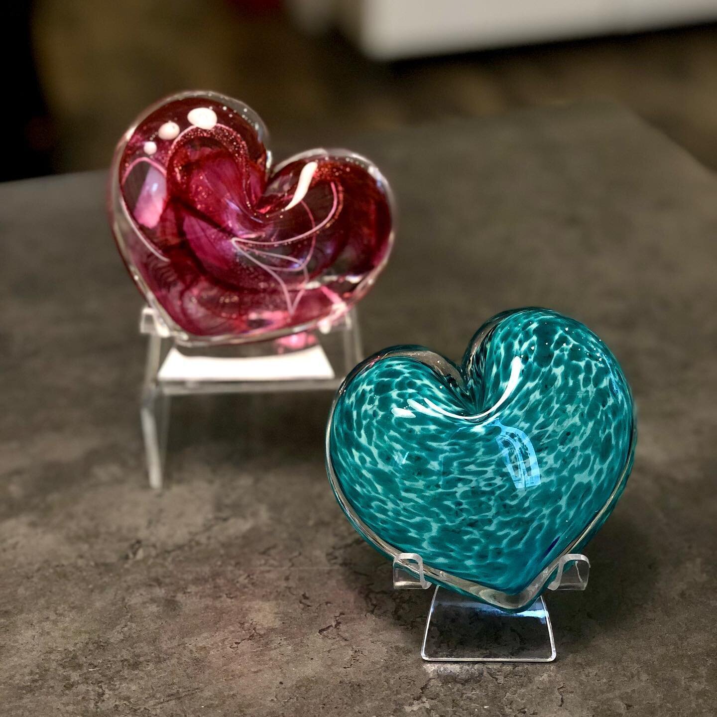 Just because you left your ❤️ in SF doesn&rsquo;t mean you can&rsquo;t get your special someone a valentines! We have an assortment of decorative paperweights and trinket trays!! 

#sanfrancisco #localartists #shoplocal #haightandashbury #haightst #s