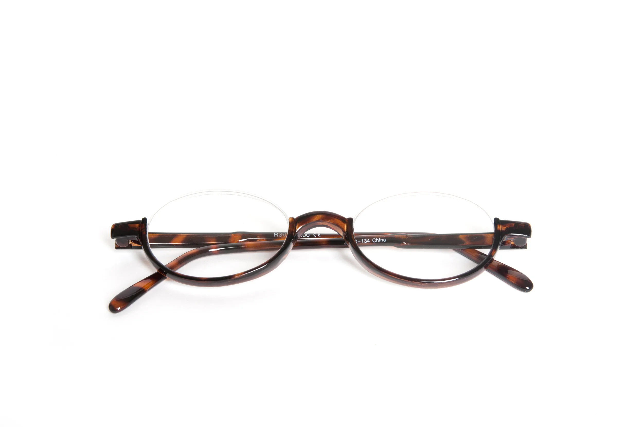 oval reading glasses