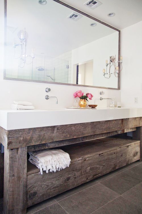 ...and I LOVE recycled wood and crates for cabinets and shelving... there is something about the organic nature of the wood that makes it so homely...