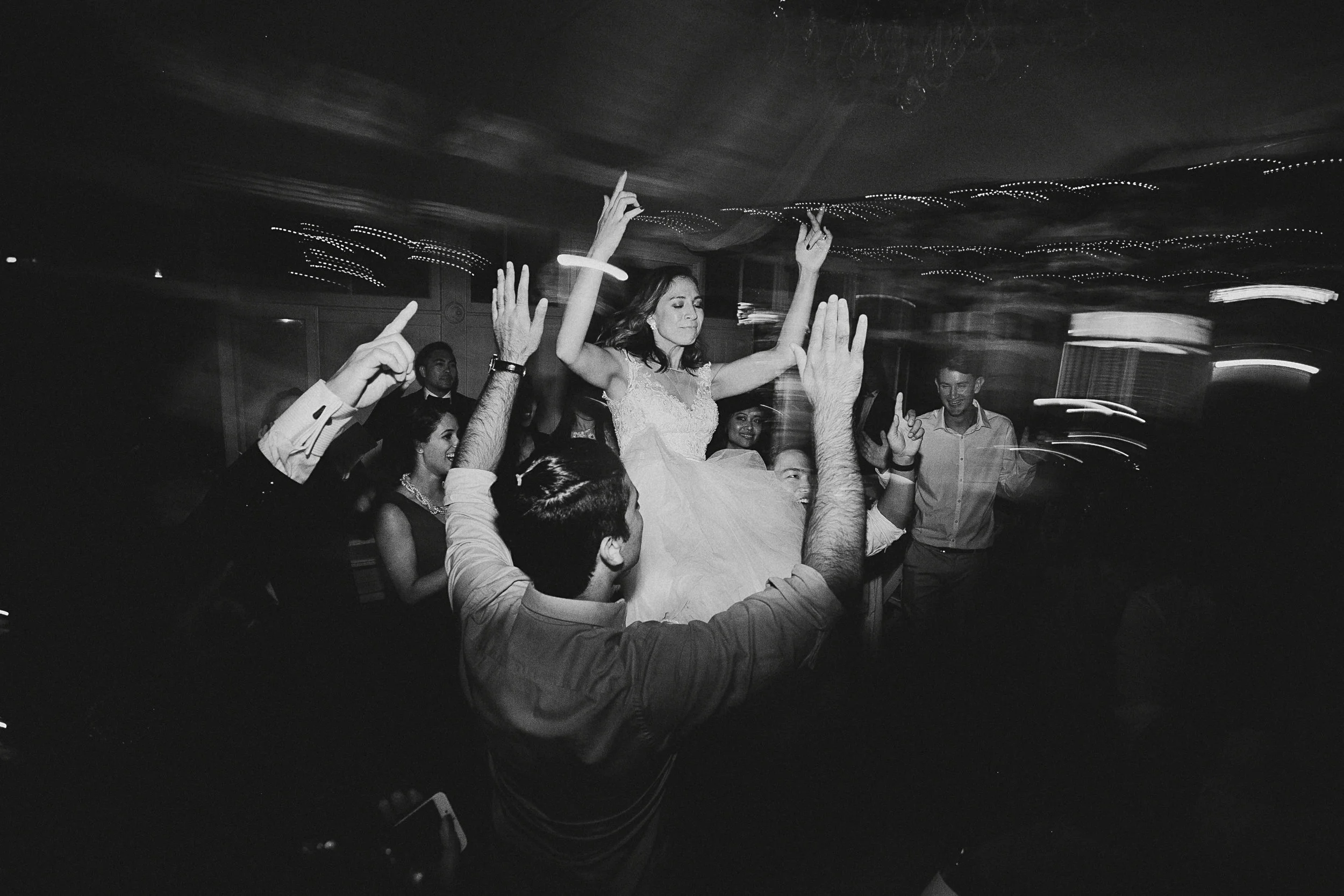 THIS IS HOW YOU OWN THE D-FLOOR! PHOTO BY DAN O'DAY
