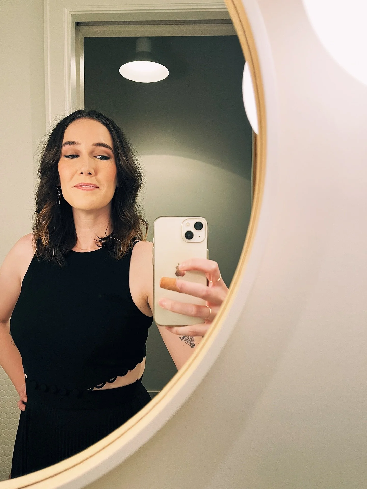 life lately. everything is autumn, the colors are crisp and crunchy. the world gets dark earlier, but those moments of light are so, so bright. here&rsquo;s to New York City&rsquo;s new mayor, to reasons to get dressed up, to love, to those fleeting 