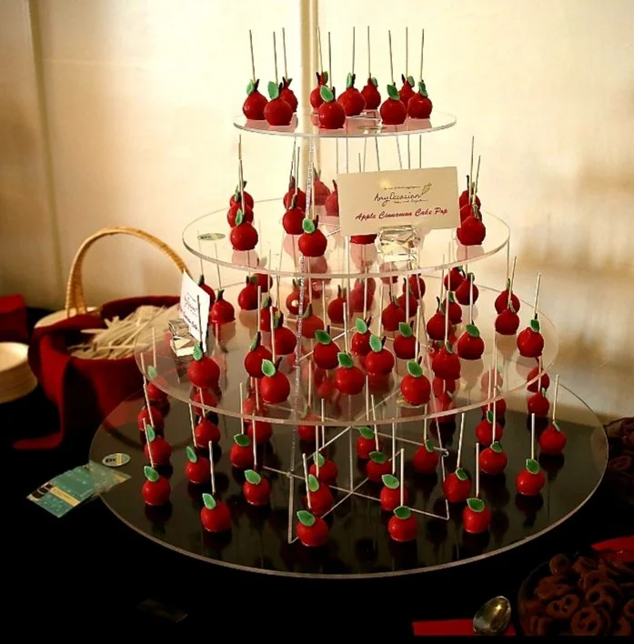 custom cake pops.JPEG