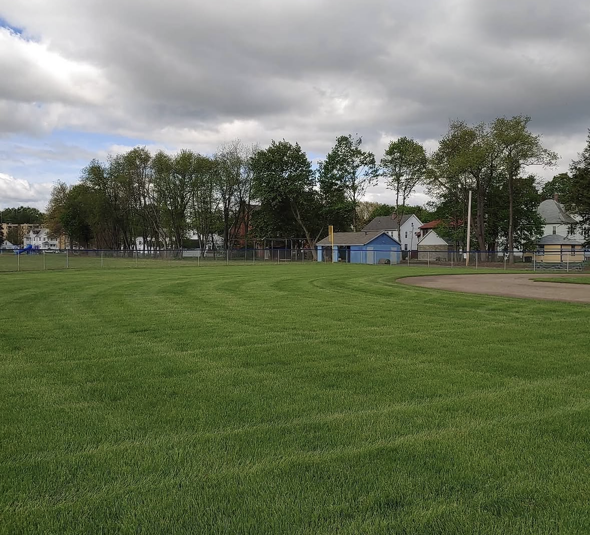 fieldrenovation_cross_after_05.PNG