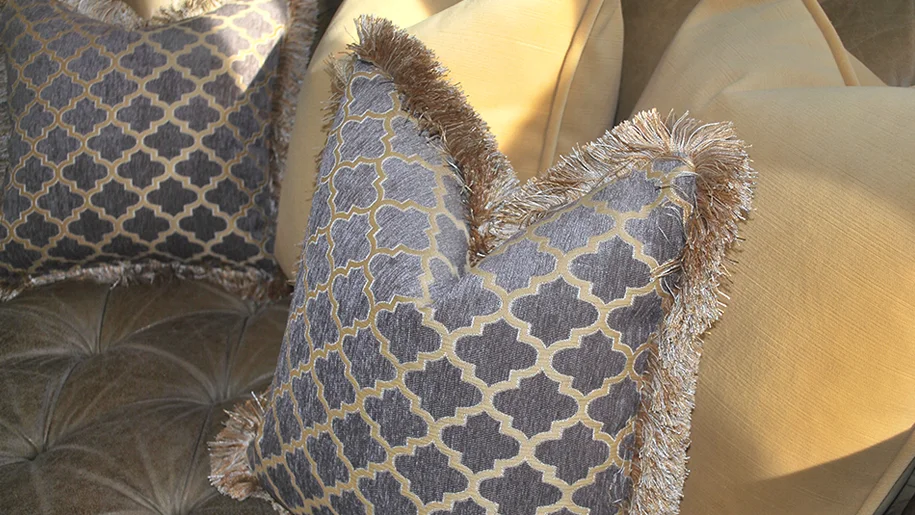 Pillow Detail3.jpg