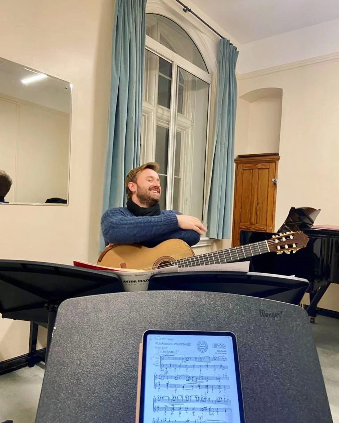 Having far too much fun rehearsing with @inesdelgado_music this evening ❤️ Looking forward to performing together at @wigmore_hall next year for their Wigmore Sessions series.