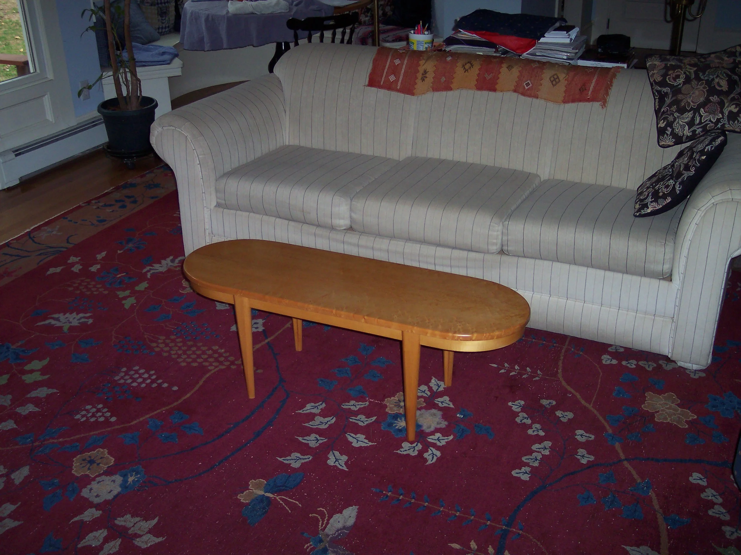 maple cocktail table 001.JPG