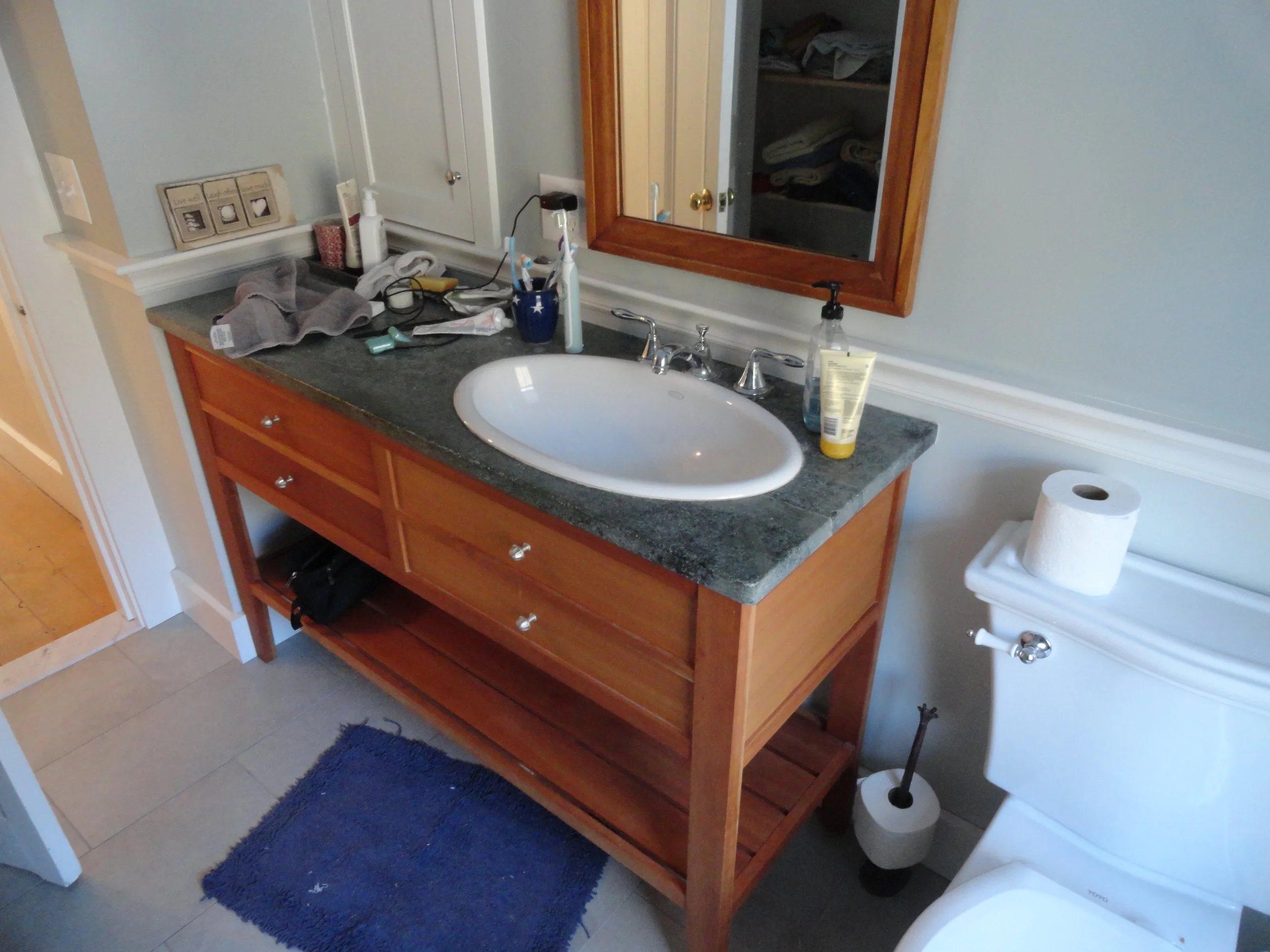 bath bench& vanity 014.JPG