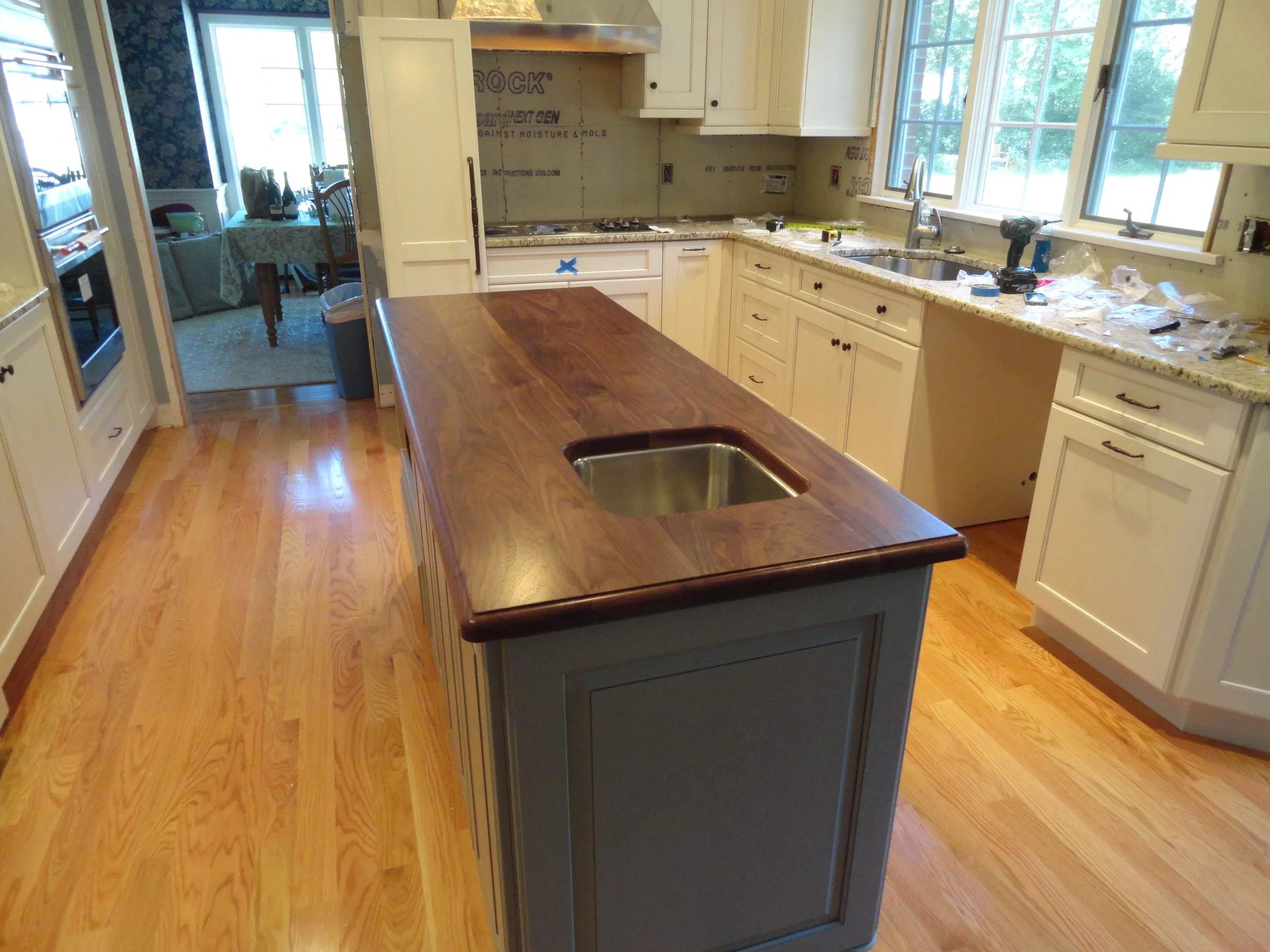 wally's walnut island 007.JPG