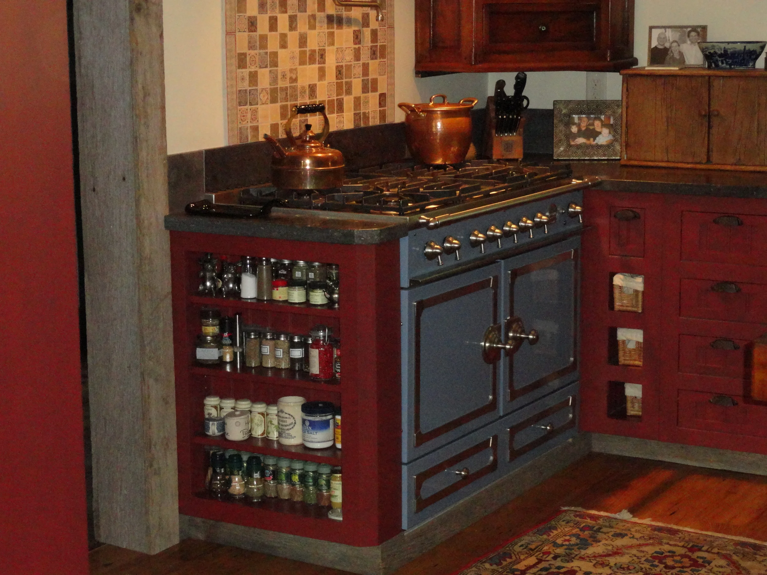 Armine 92. plus painted cabinets 013.JPG