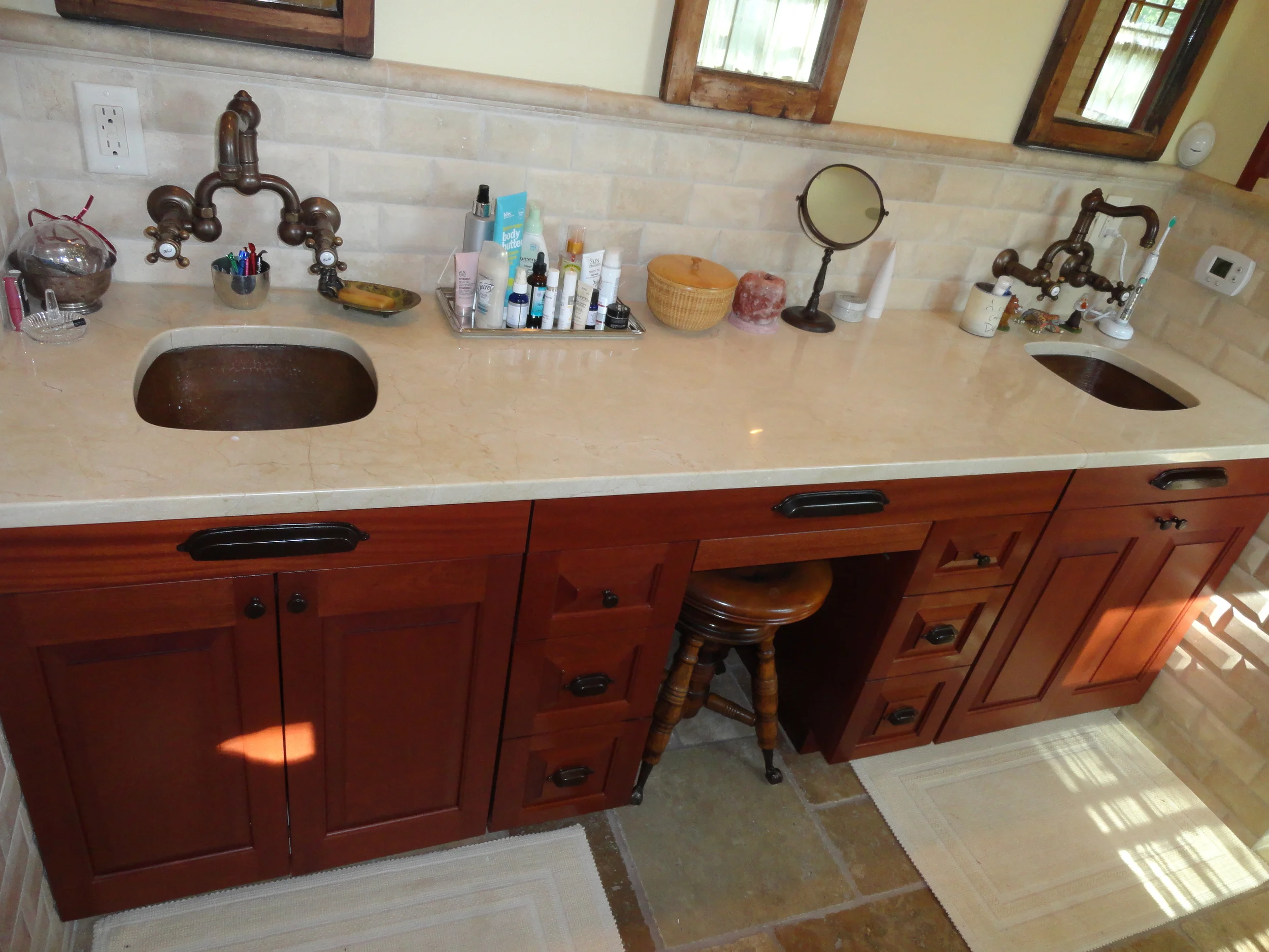 Armine 92. plus painted cabinets 027.JPG