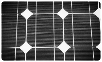 6 SOLAR PANELS PROVIDE ENERGY EVEN AT DUSK.