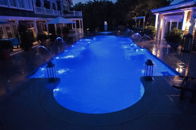 10 Energy-Efficient and Environmentally Sound Ways to Control Your Pool Maintenance Costs