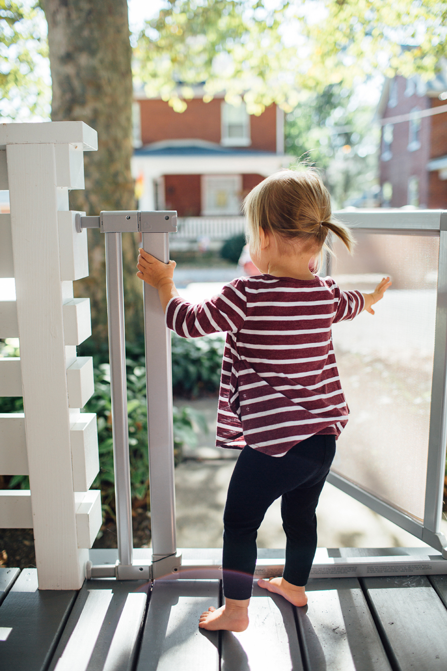 brookecourtney_munchkin_frontporch-1.jpg