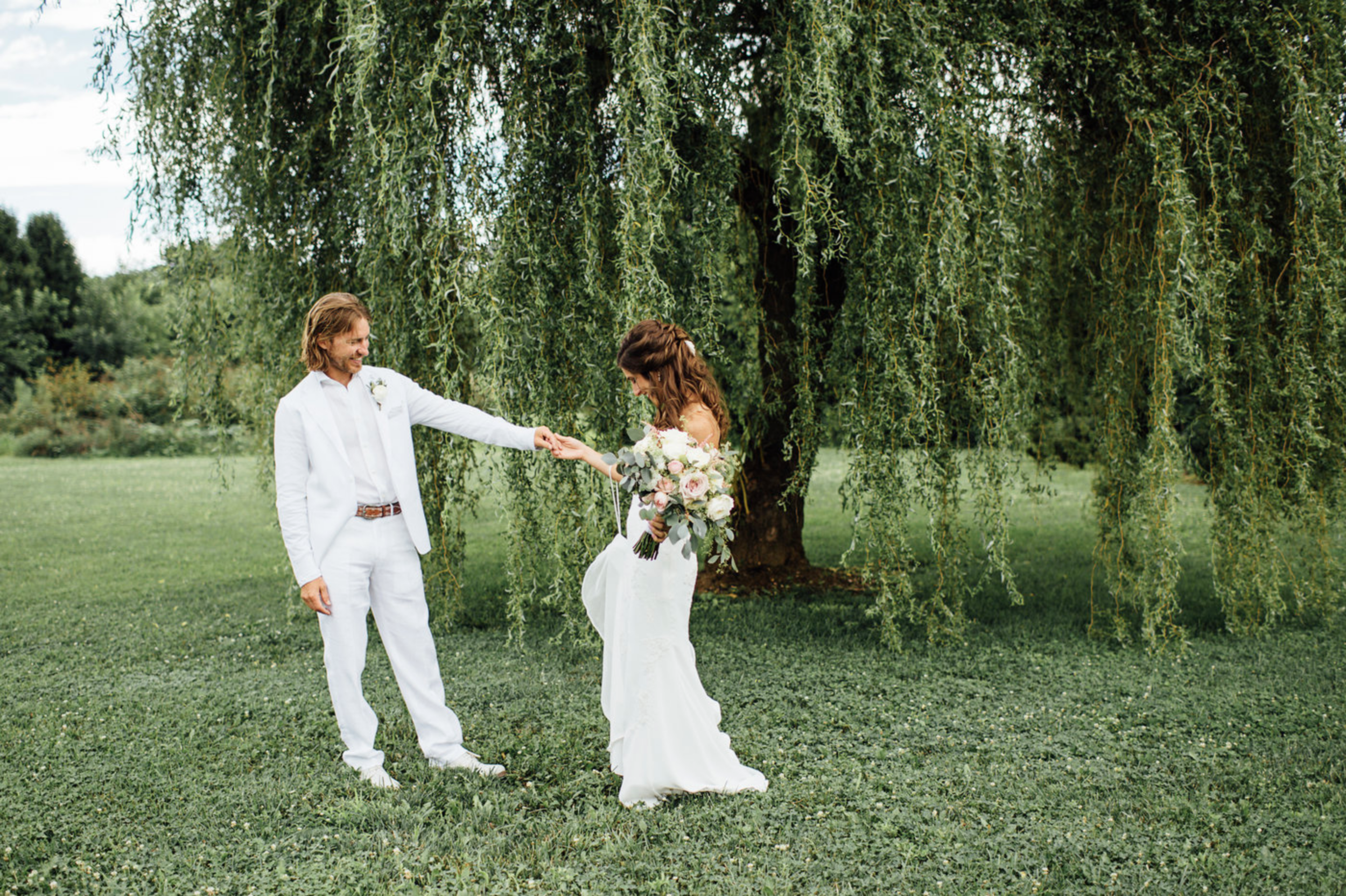 BrookeCourtney_WeddingPhotography_Portfolio_004.png