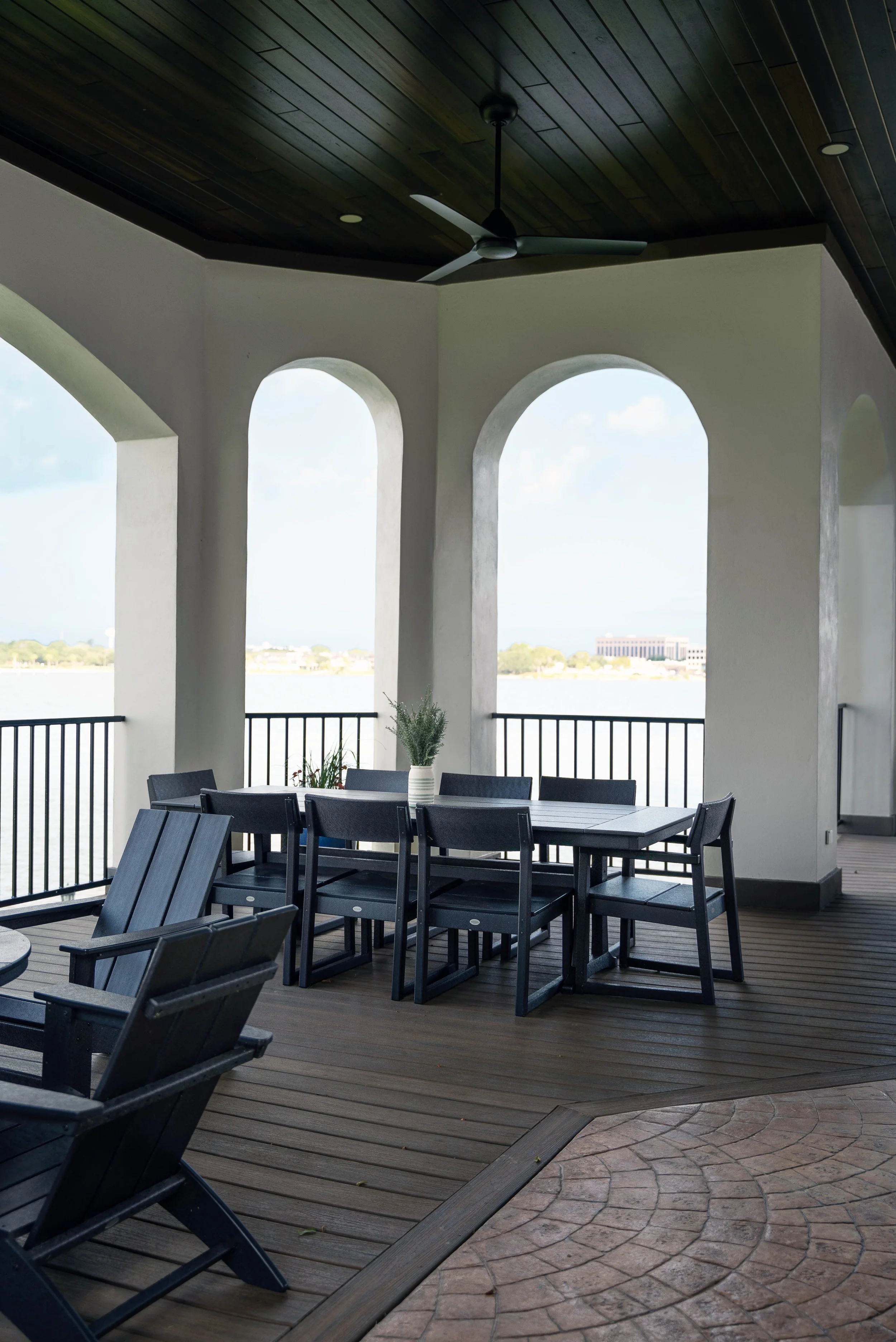 OutdoorDining.jpg