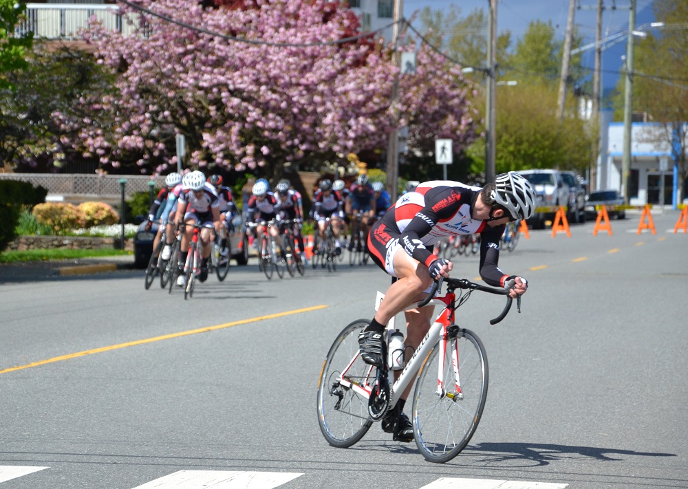 An Accent Inns/Russ Hay’s p/b Scotia Bank team rider leads the Cat 1-2 Men’s Town Core Criterium on Sunday. The squad swept the top four spots of the overall Race the Ridge rankings. Photo: Pete Whalen
