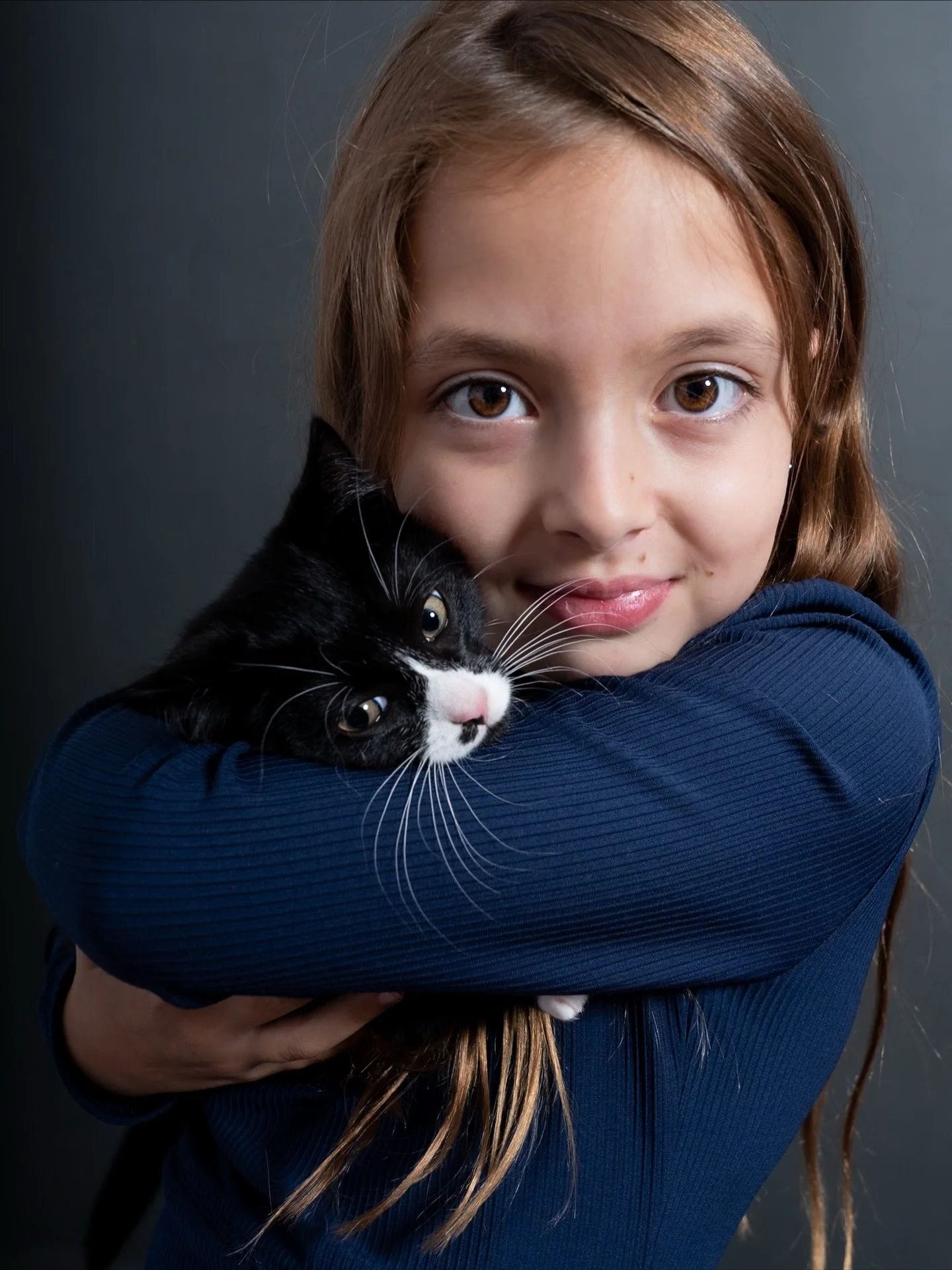 Life&rsquo;s Absolutely Most Precious Treasures To Remember

She keeps me in check. Reminds me to be someone she can look up to.
.
✨Tis The Season of Givin! ✨
🔥FREE Holiday Studio Mini Session - NOV 29th
💫BOOK NOW let&rsquo;s make some memories!

#