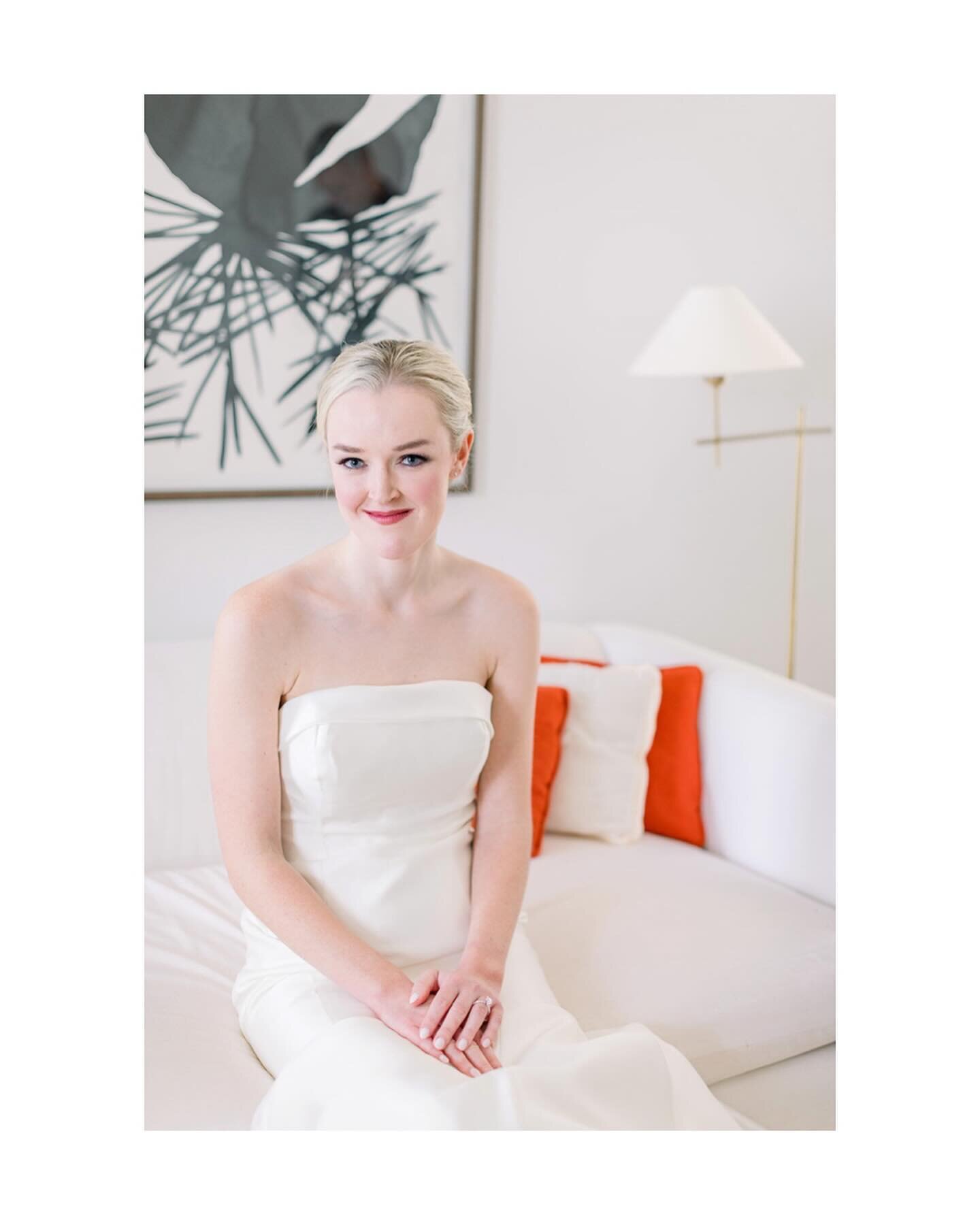 Getting ready with effervescent, gorgeous Liv before her wedding at the Common House in Chattanooga, TN 🌿 This day will be one that remains dear to our hearts for years to come 🤍 Swipe to the end for the best moment of all, Liv with her sister-in-l