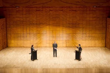 Alumnus posts report from ground zero of debate