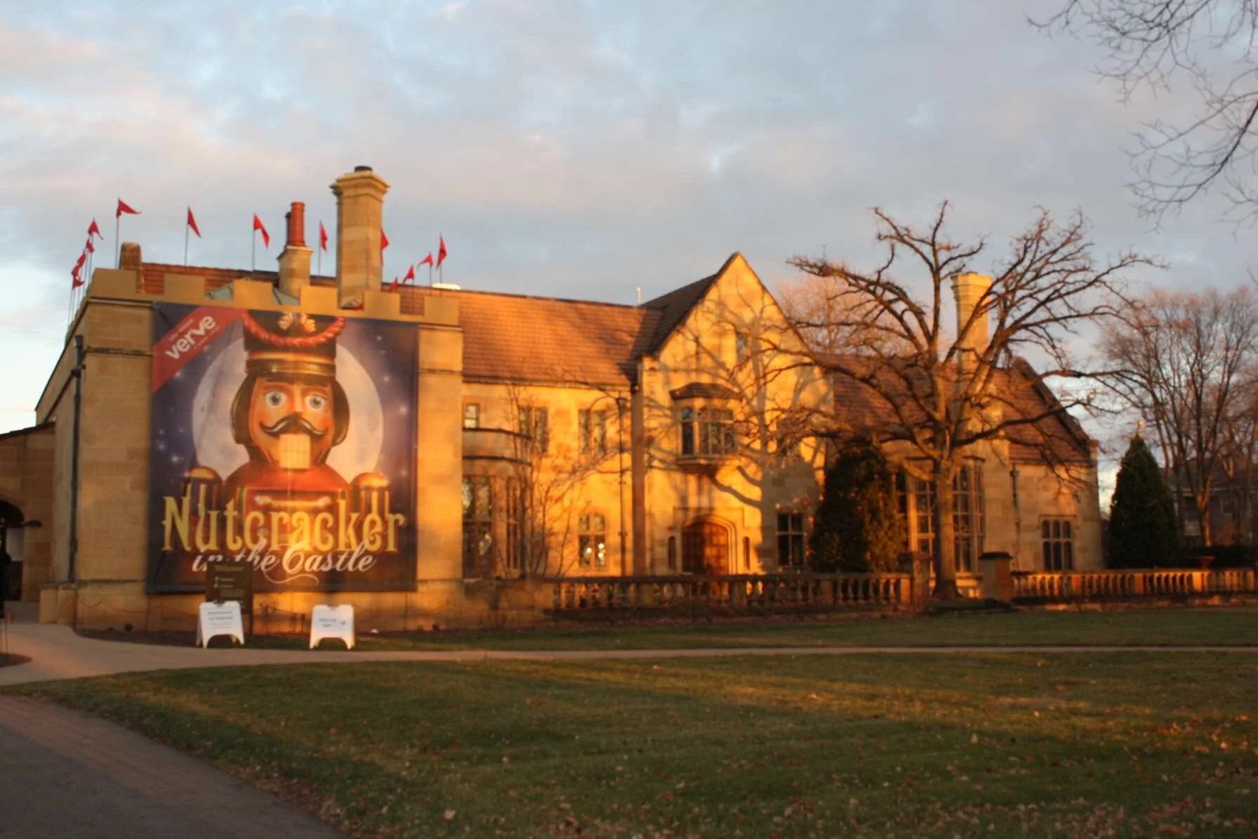 Paine Spreads Nutcracker Cheer, not COVID-19, as some Traditions Hold True