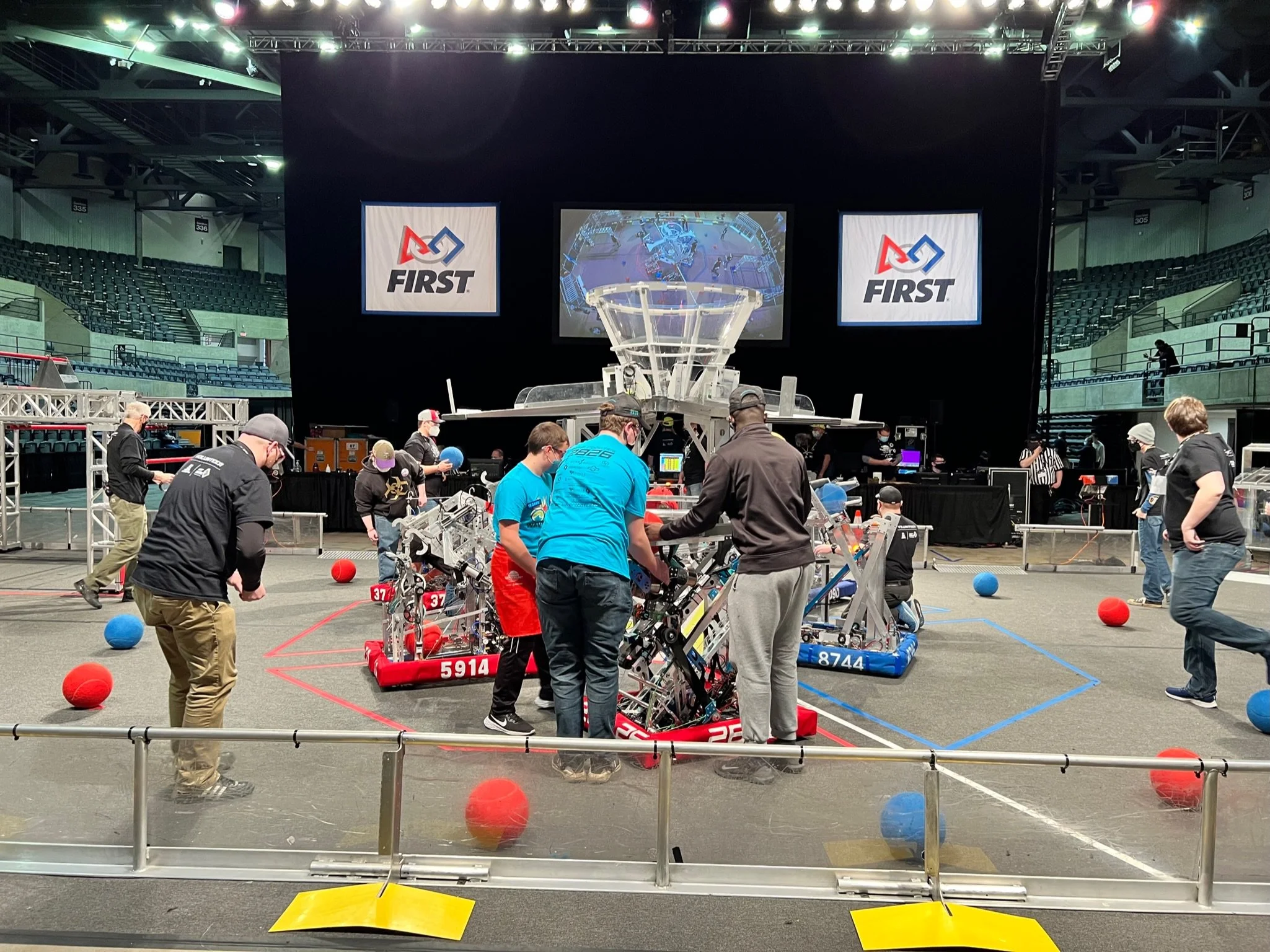 Robotics squad negotiates ‘waves’ of intense, regional competition