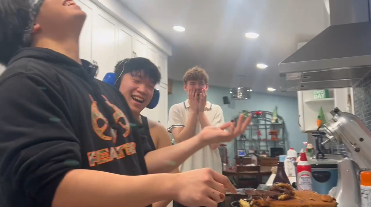 Index Editors Take On The Blind, Deaf, Mute Challenge!!