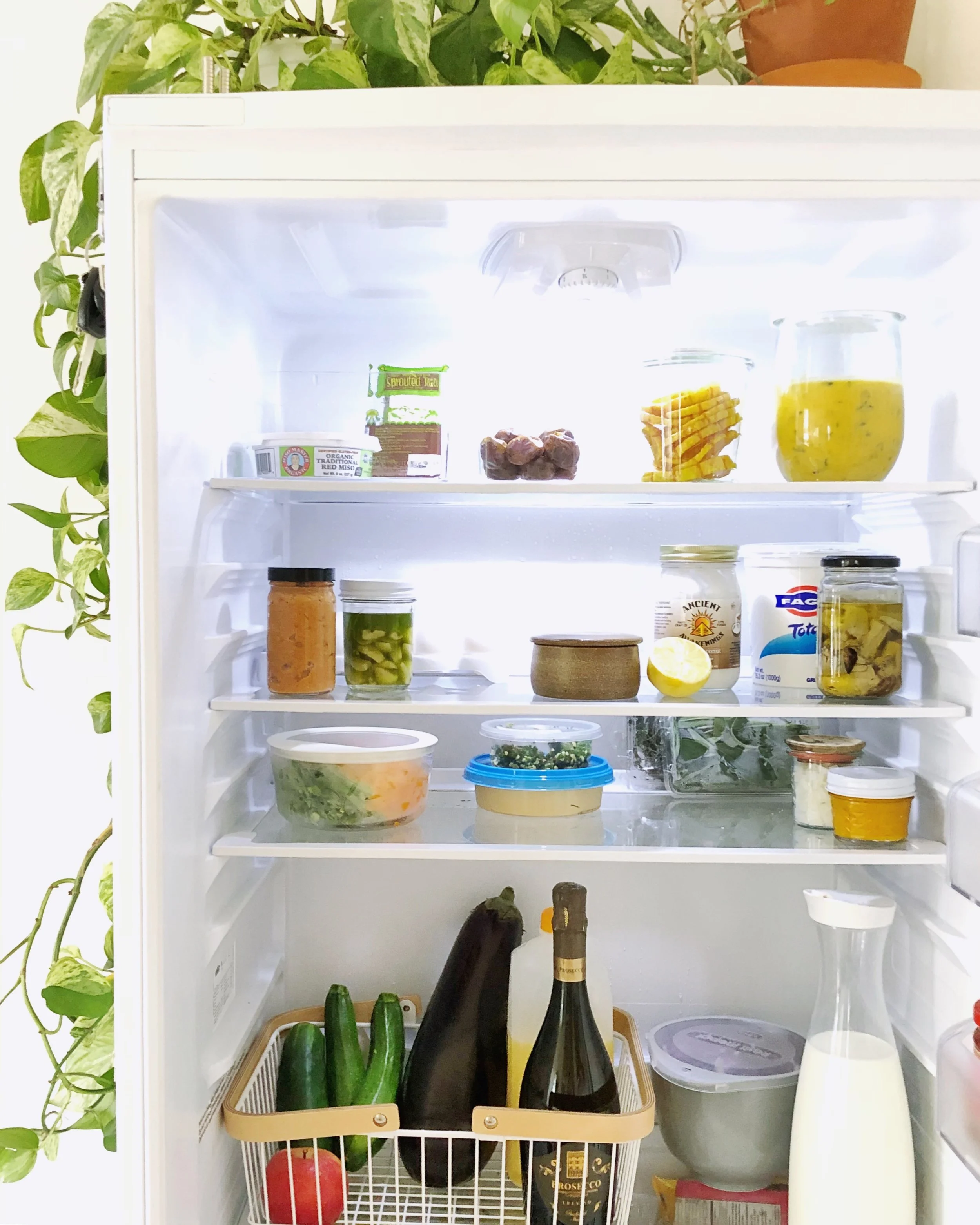 8 (Free) Steps To A Beautiful Fridge — The Naked Fig
