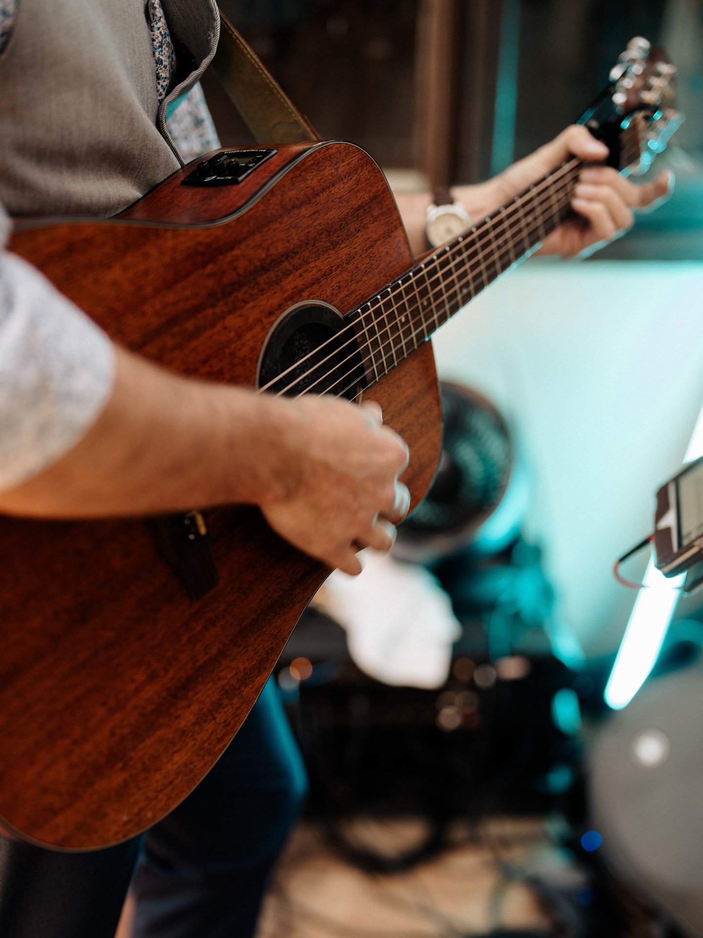 Upcoming Shows:
&bull; Thursday 2/19 - @hotelvillagio @tapestrytalentco 
&bull; Saturday 2/21 (morning) - @thriverealestatecompany 
&bull; Saturday 2/21 (evening) - @sierranevadachico @musictherapyimpactfund 
&bull;
📸 @northrimphotography