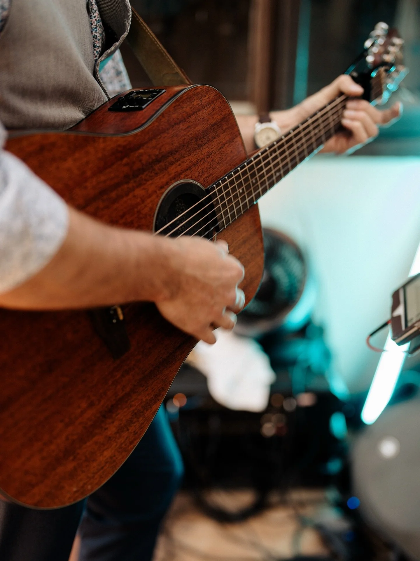 Upcoming Shows:
&bull; Thursday 2/19 - @hotelvillagio @tapestrytalentco 
&bull; Saturday 2/21 (morning) - @thriverealestatecompany 
&bull; Saturday 2/21 (evening) - @sierranevadachico @musictherapyimpactfund 
&bull;
📸 @northrimphotography