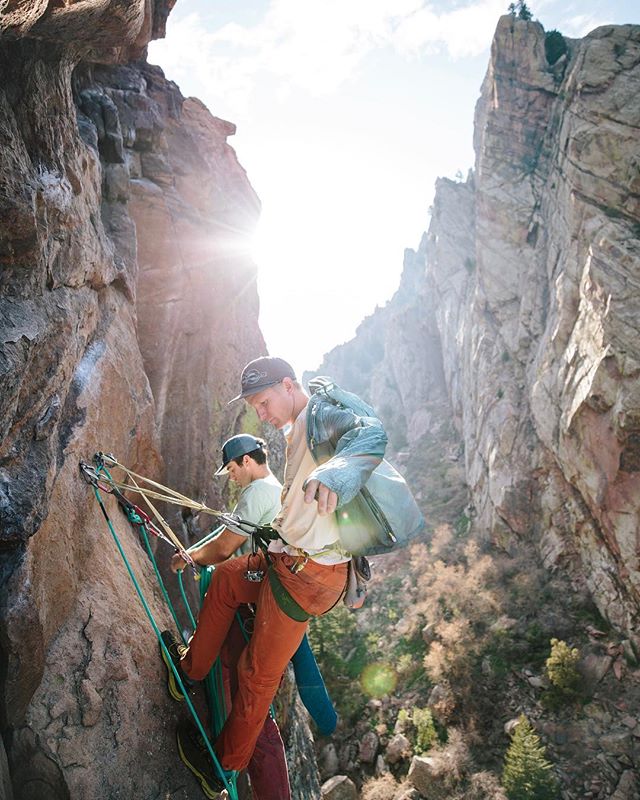 @wademorris12 and @nickschlichtman gearing up to tackle Hairstyles and Attitudes high up on The Bastille in Eldo. [Eldorado Canyon, CO - April 2019 - #optoutside #getoutstayout #solarlife #explore #wanderlust #climbing #spiritofthewest #soulofthewild