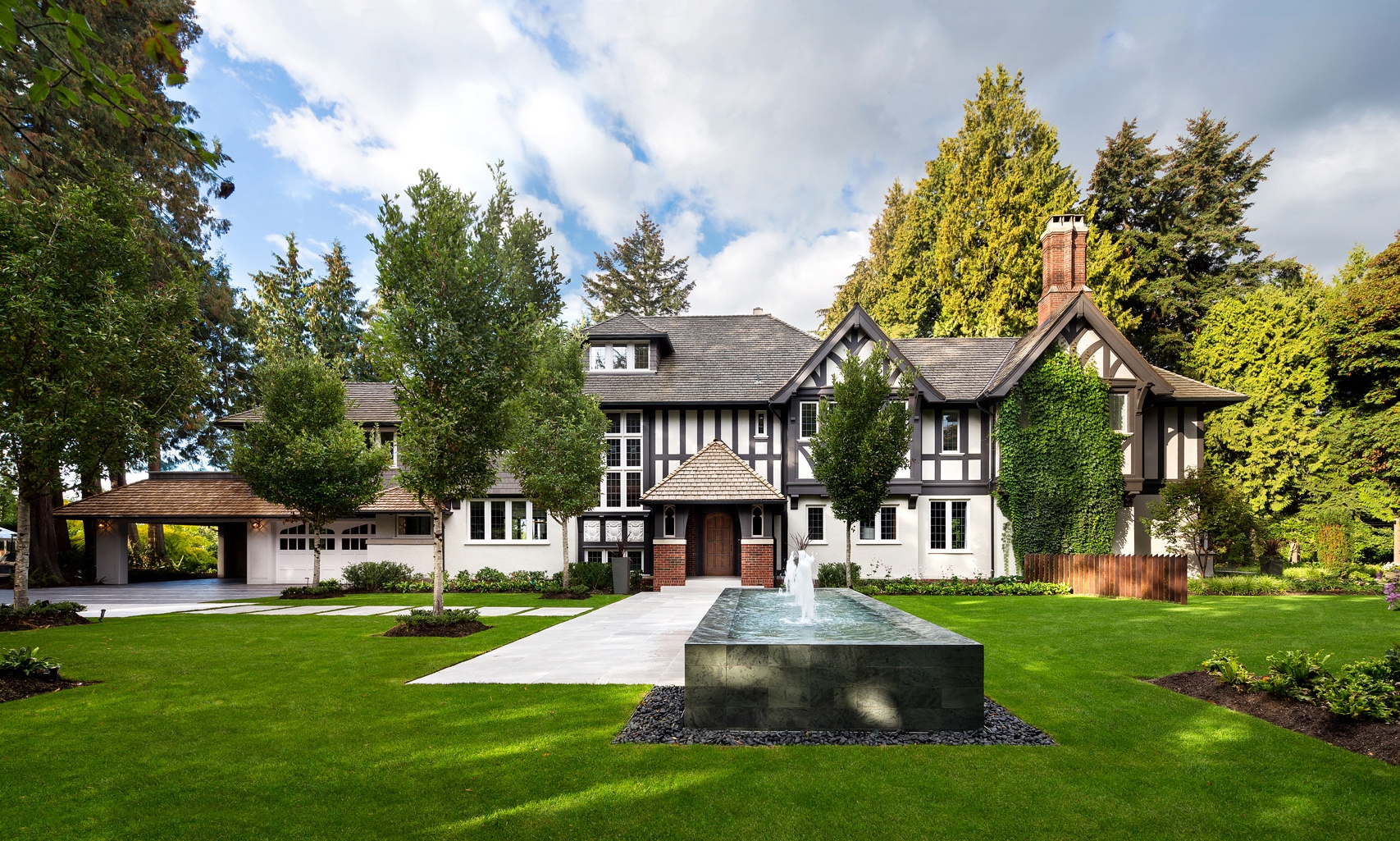  Location: SW Marine Drive, Vancouver / Size: 1400 sq m / Completed: 2016 / Renovation  Photos by: edwhitephotographics.com / Landscape by: paulsangha.com / Construction by: marinogc.com   