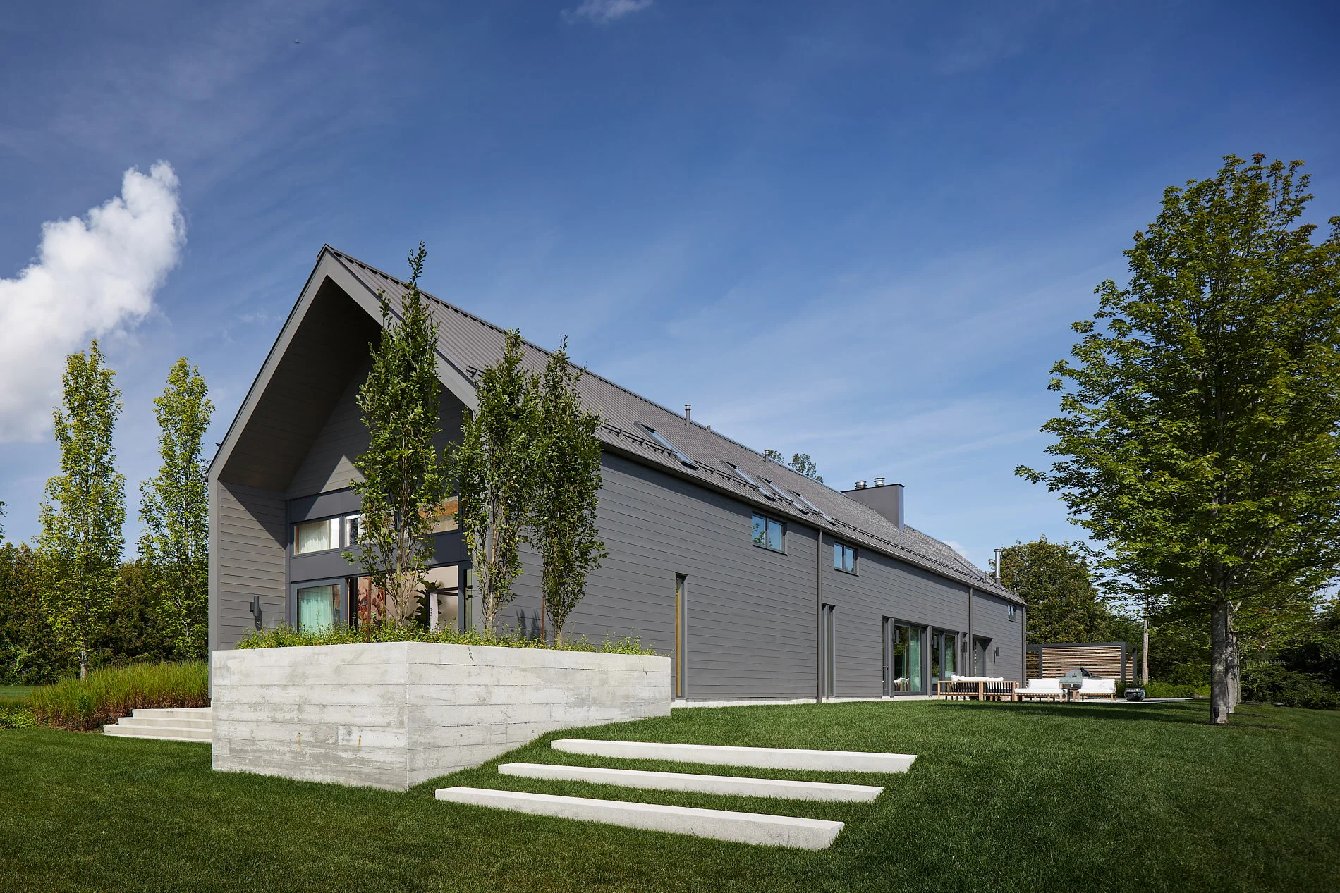 056-Posno Kendal Residence.jpg