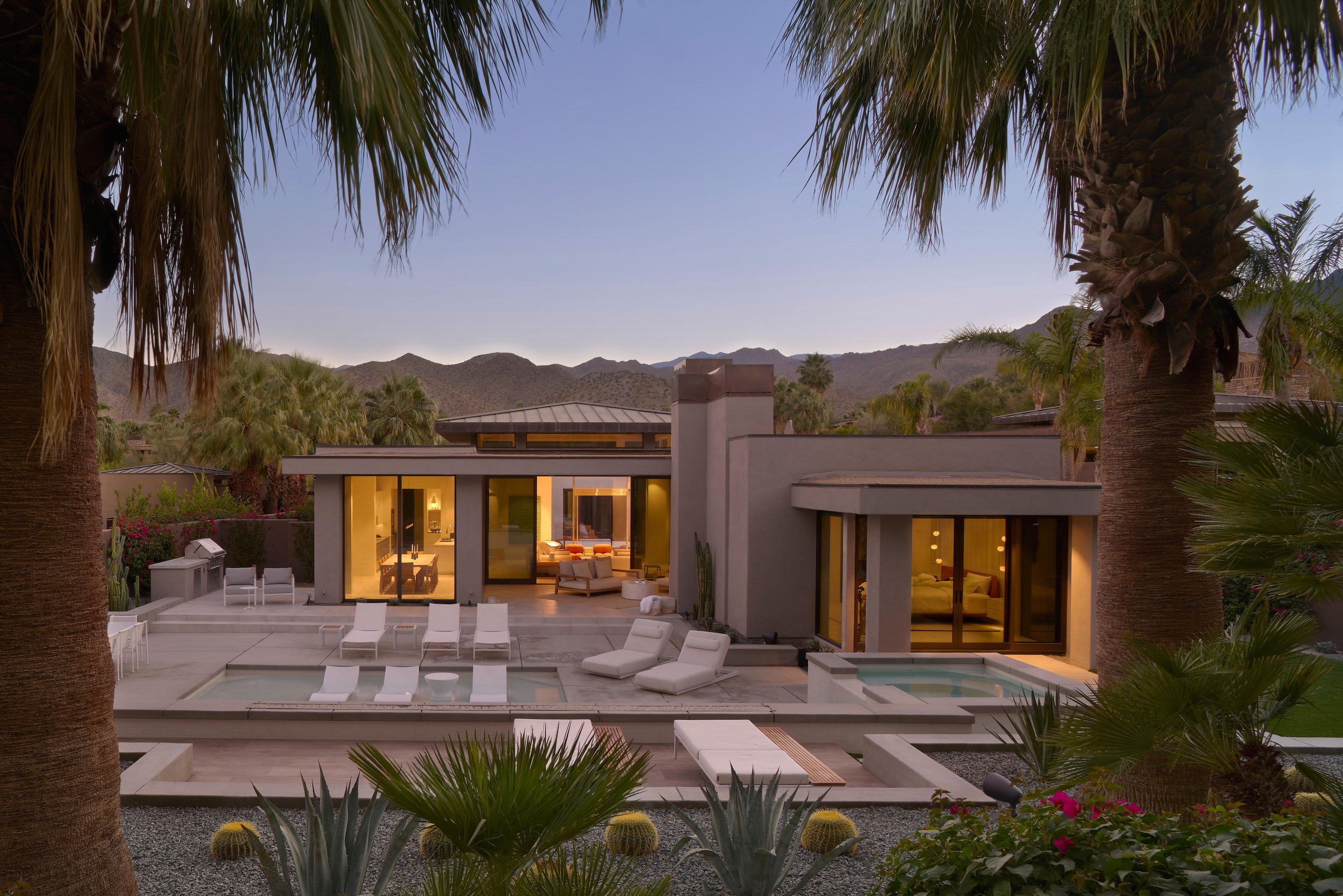  Location: Palm Desert, California / Size: 400 sq m / Original House 2004, Renovations Completed: 2022  Photos by: silentsama.com / Construction by: gregraabconstructioninc.com   