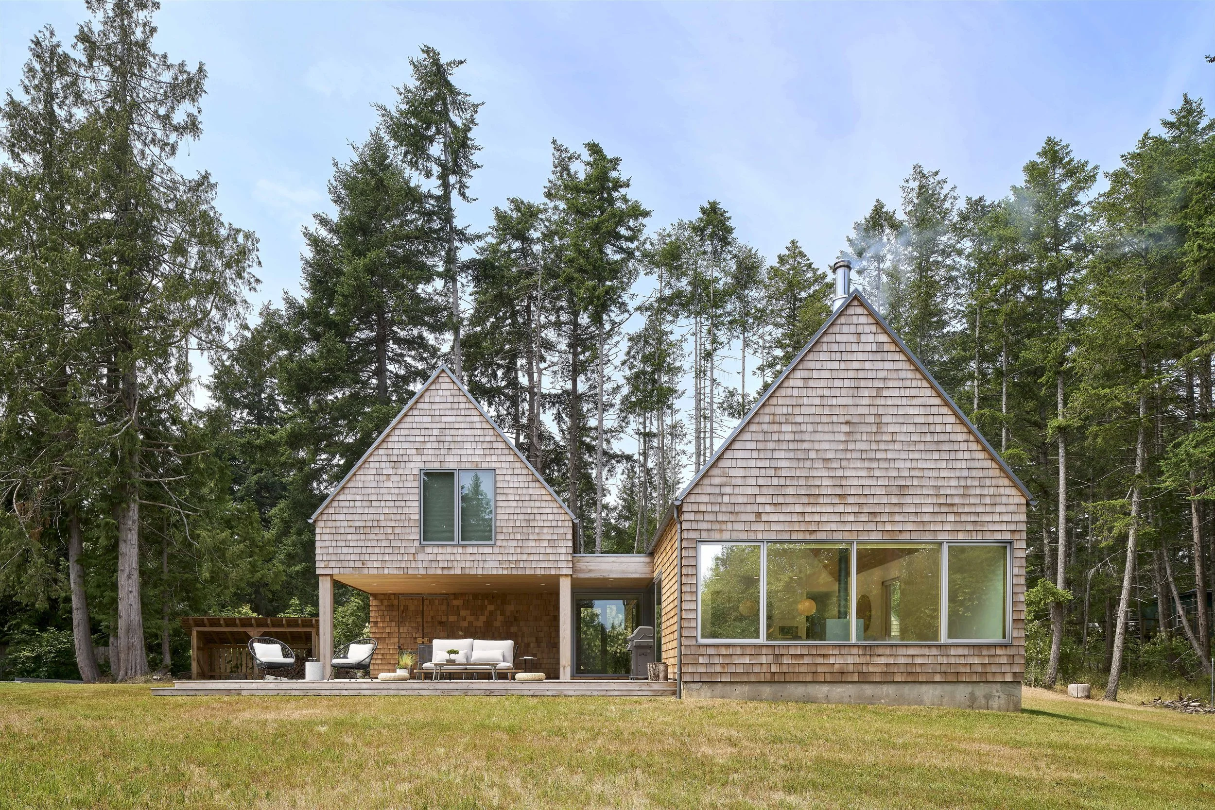 Location: Hornby Island, BC / Size: 200 sq m / Completed: 2025  House Design + Interiors + Landscape: Scott Posno Design  Photos by: silentsama.com / Construction by: Angus Hayman 
