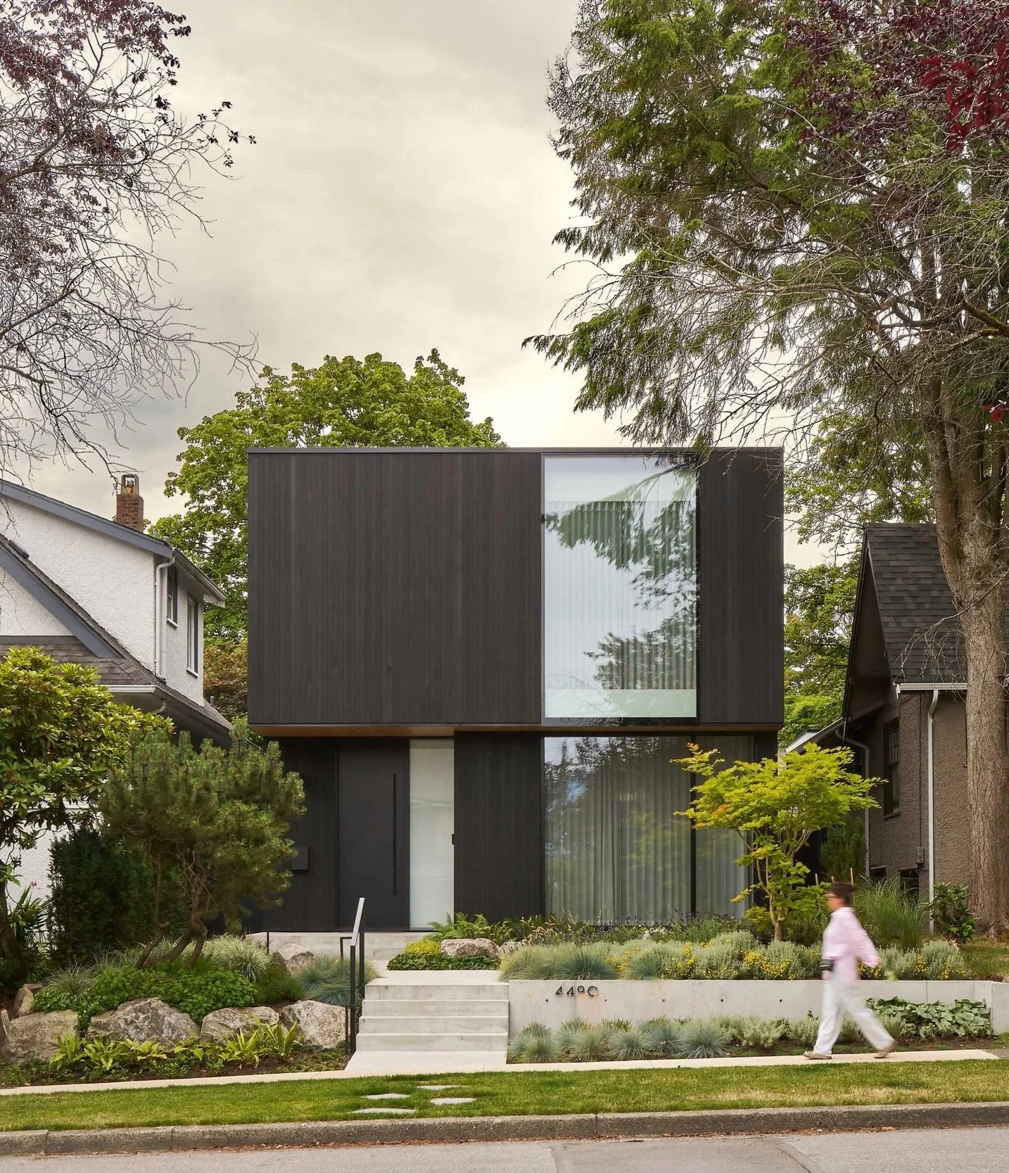  Location: Point Grey, Vancouver / Size: 280 sq m / Completed: 2026  House Design + Interiors: Scott Posno Design  Photos by: silentsama.com / Landscape by: aloedesigns.com / Construction by: Coastline Projects 