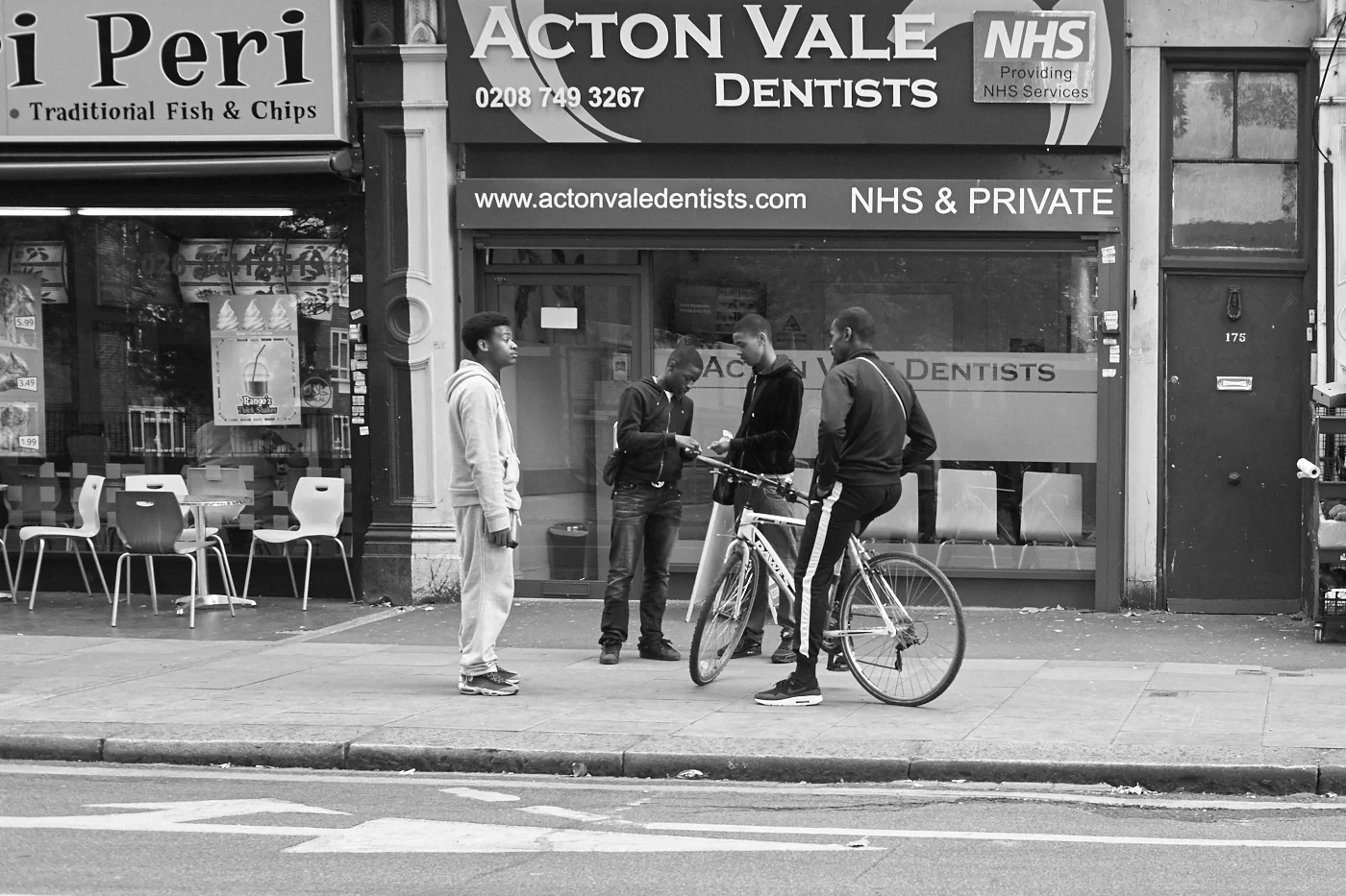 daniel_silas_2015_london_passing_by_IMG_0170.jpg