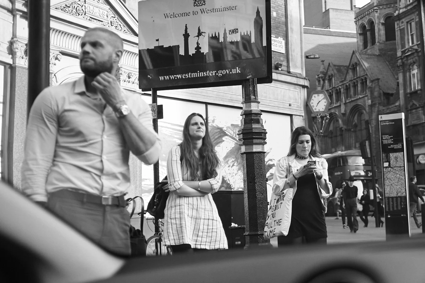 daniel_silas_2015_london_passing_by_IMG_0334.jpg
