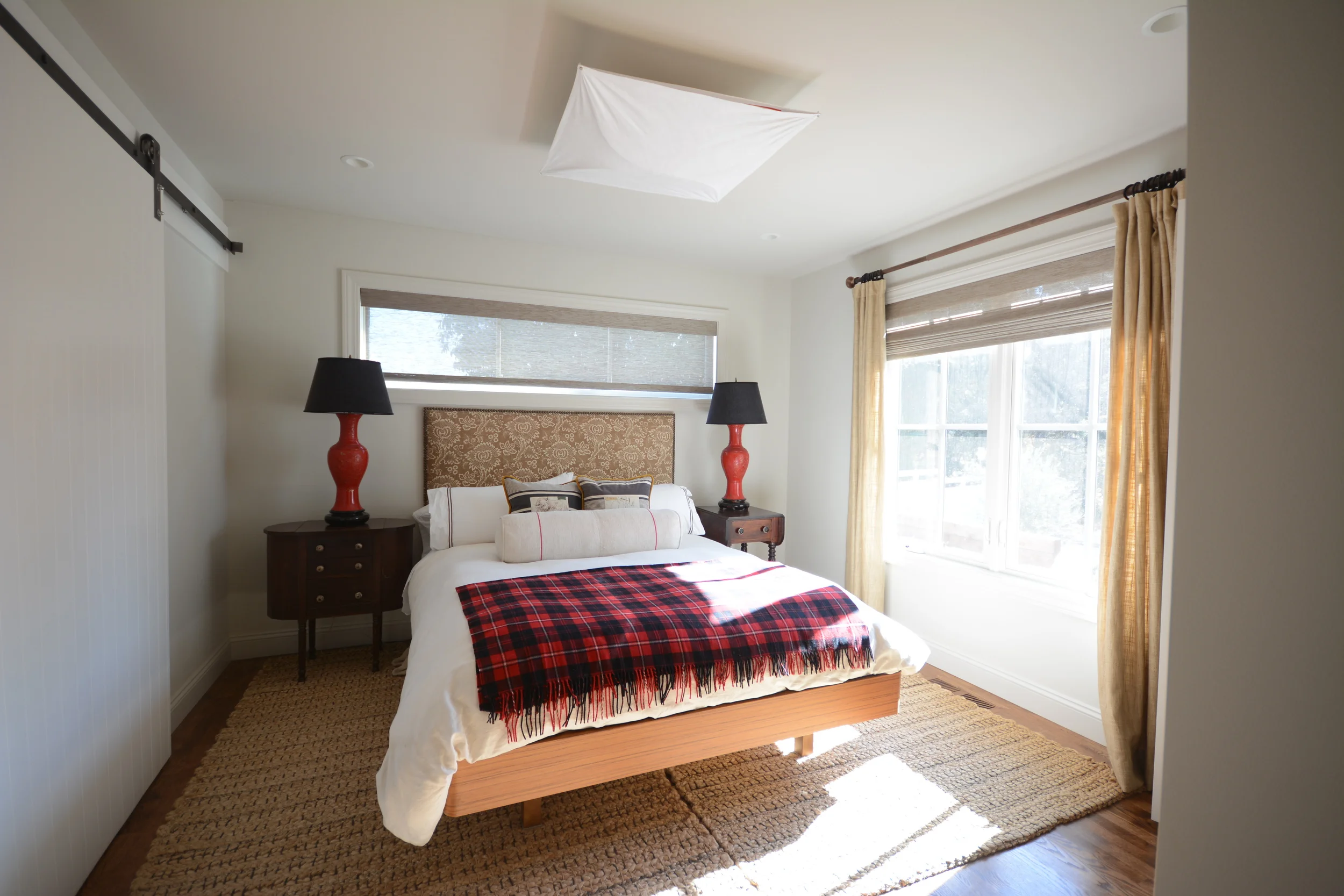 bed1.jpg