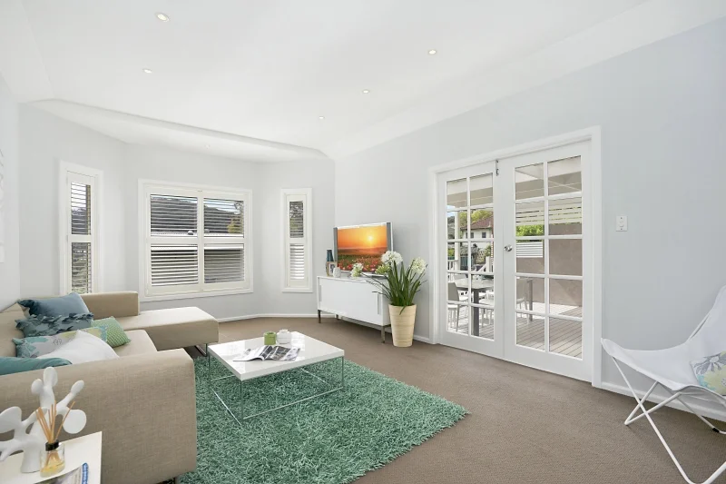 After - Lounge Room