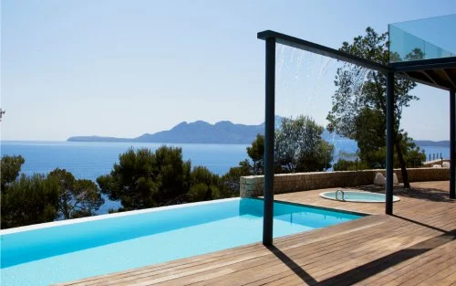 ATO targeting holiday home deductions 500x313.jpg