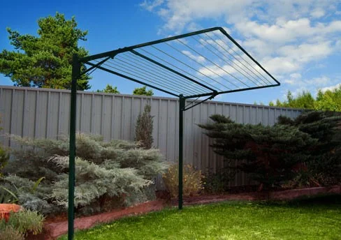 Retractable clothes line