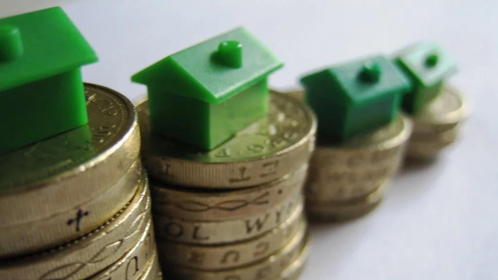 housing+market+down.jpg