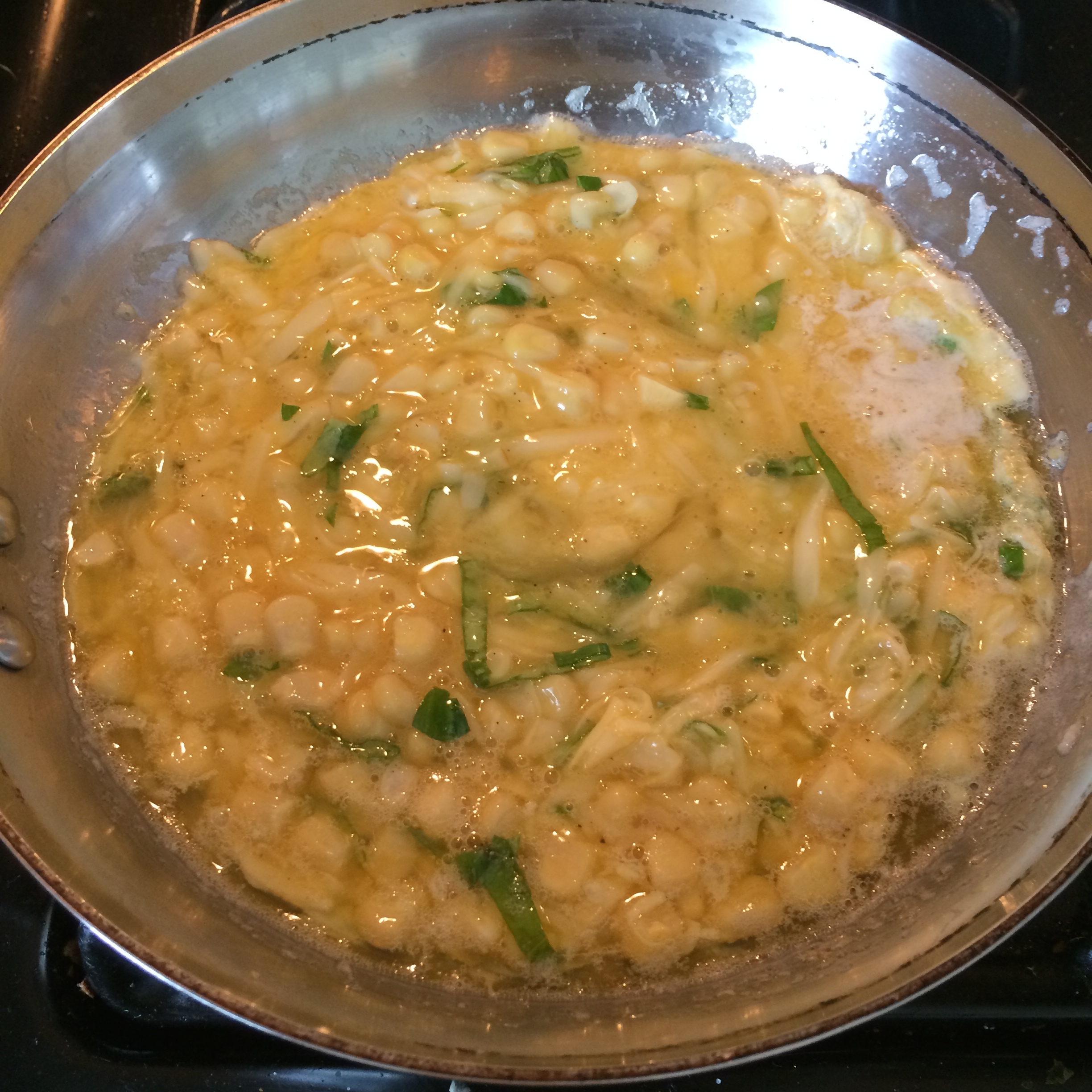 Cookin' omelet