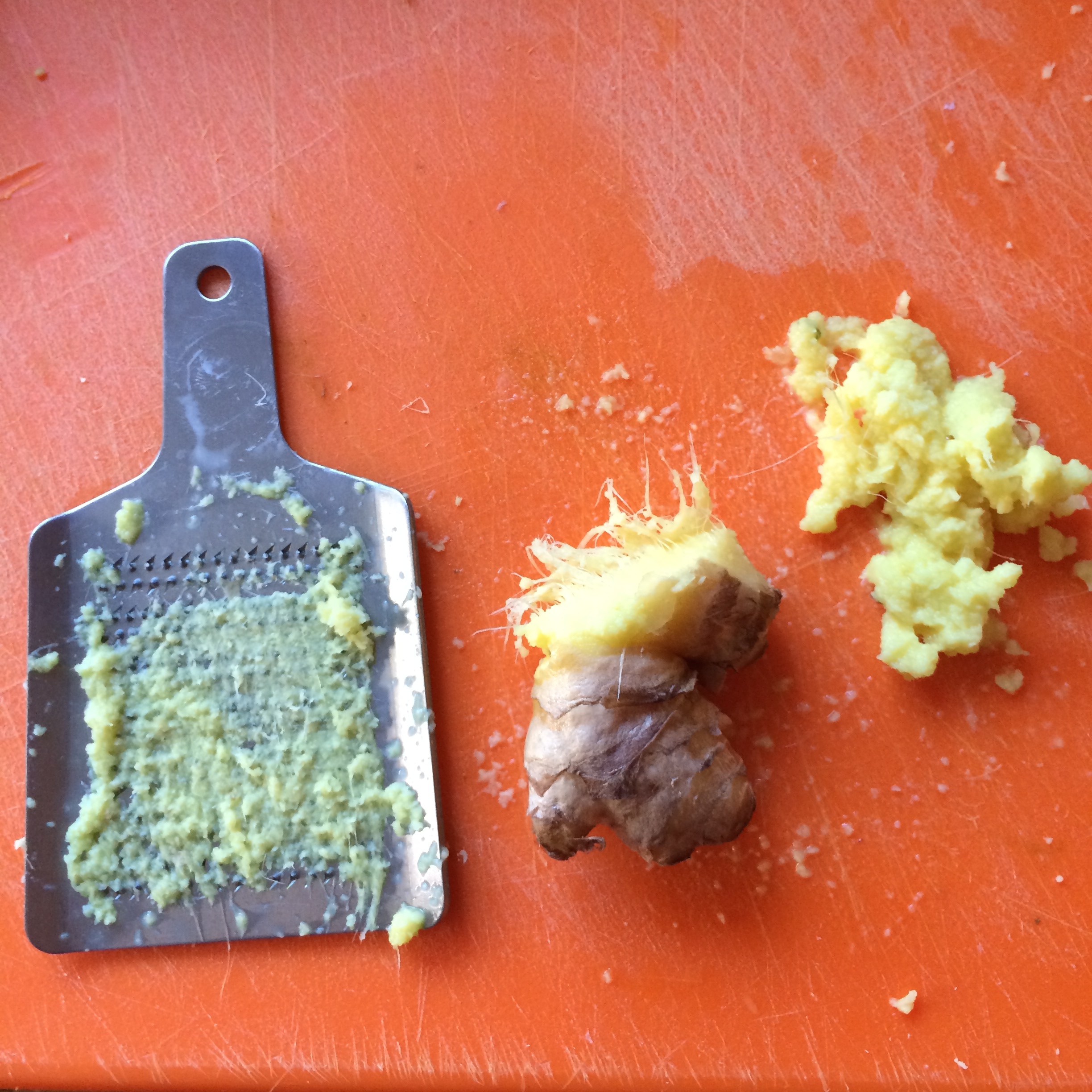 Grated ginger