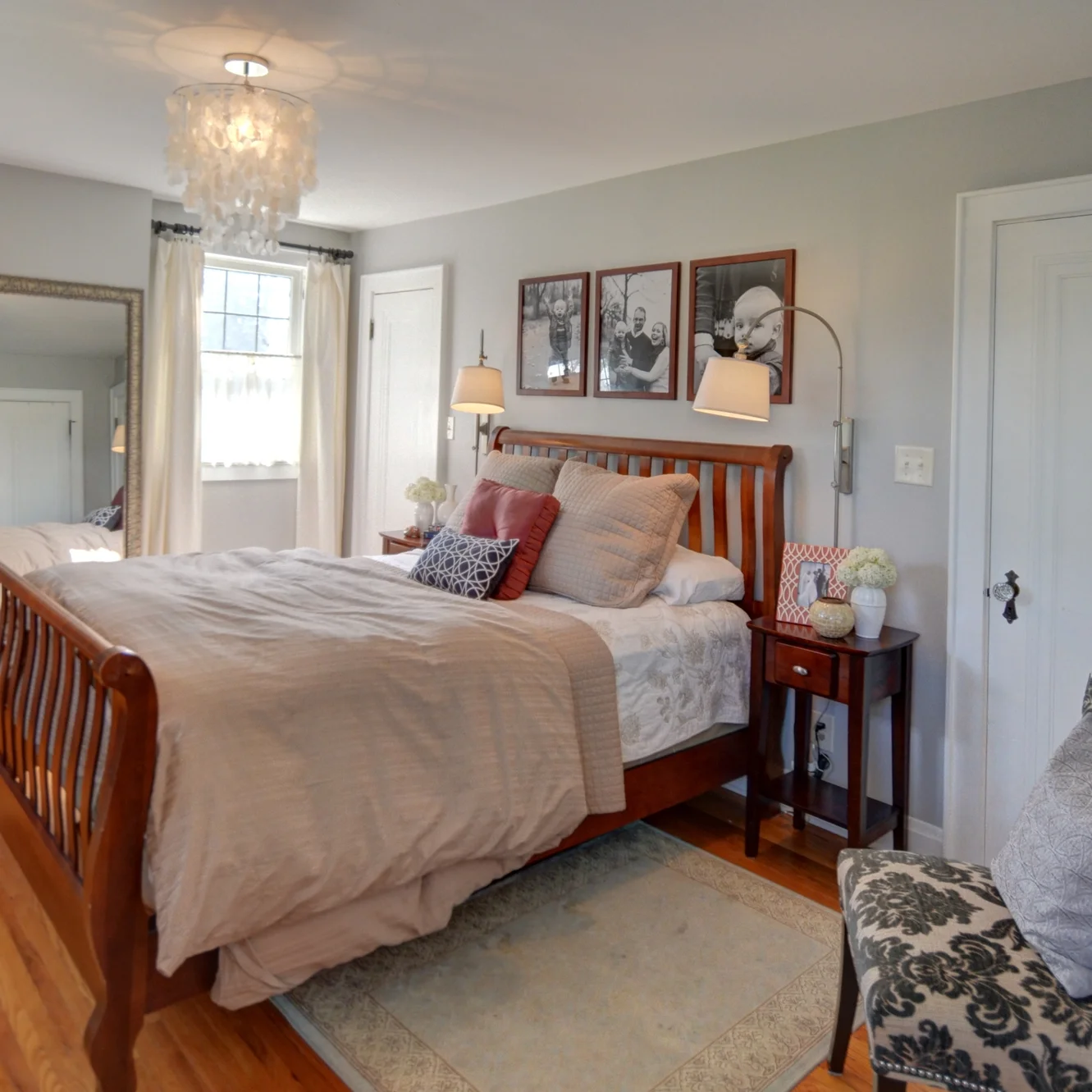 MASTER BEDROOM01.jpg