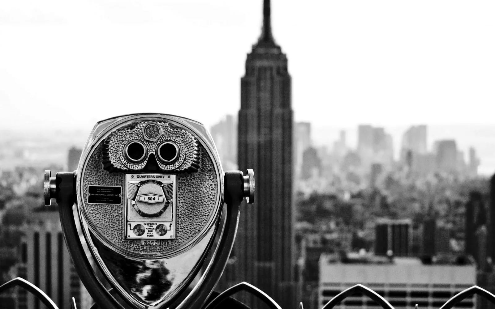 new-york-city-buliding-black-and-white-photography-0c.jpg
