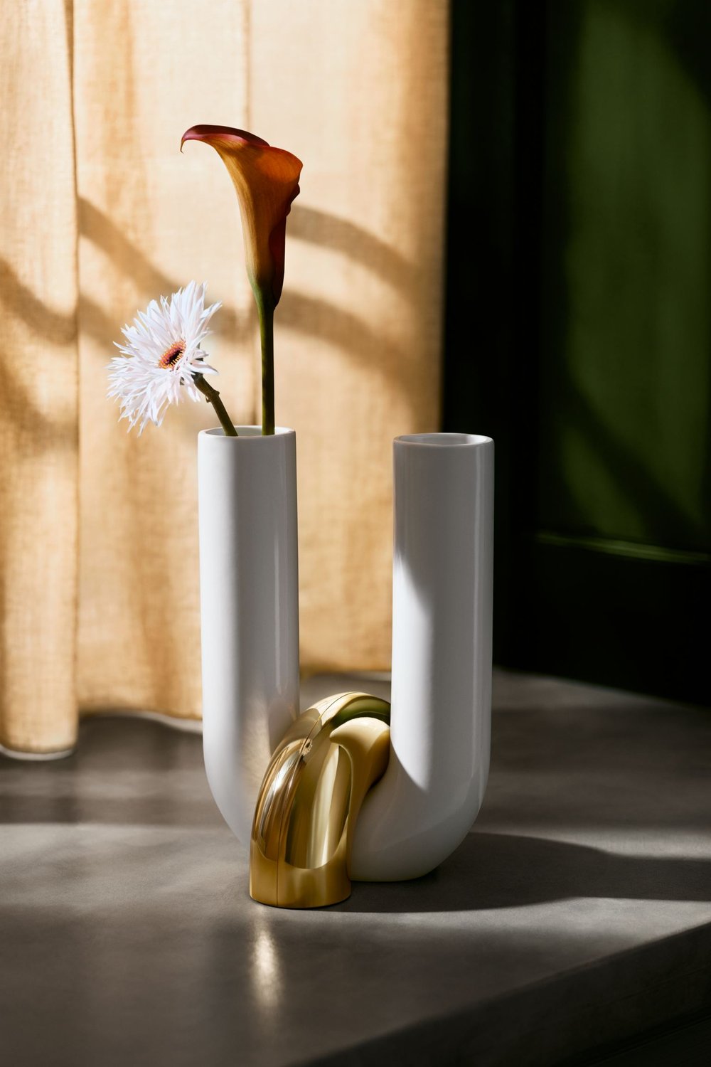 H&amp;M - U-bend Vase