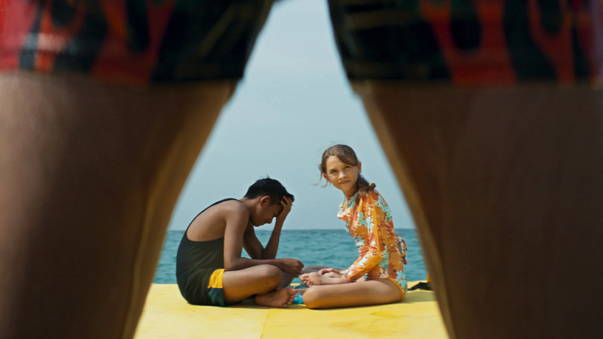 KHRUANGBIN: A Love International (Official Music Video)