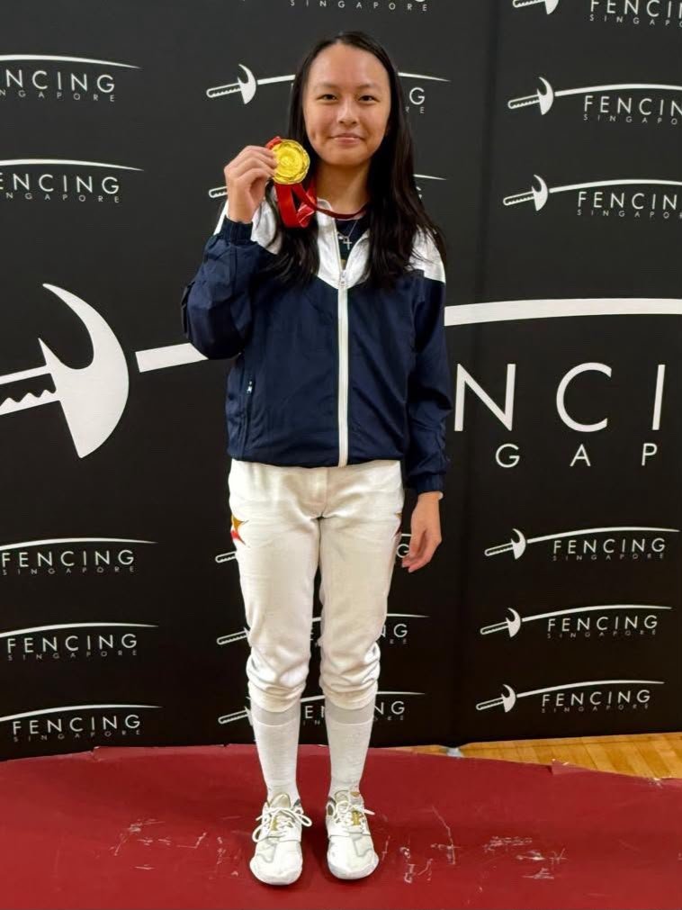 Gold in indivdual Women's epee NSG (div A).jpeg