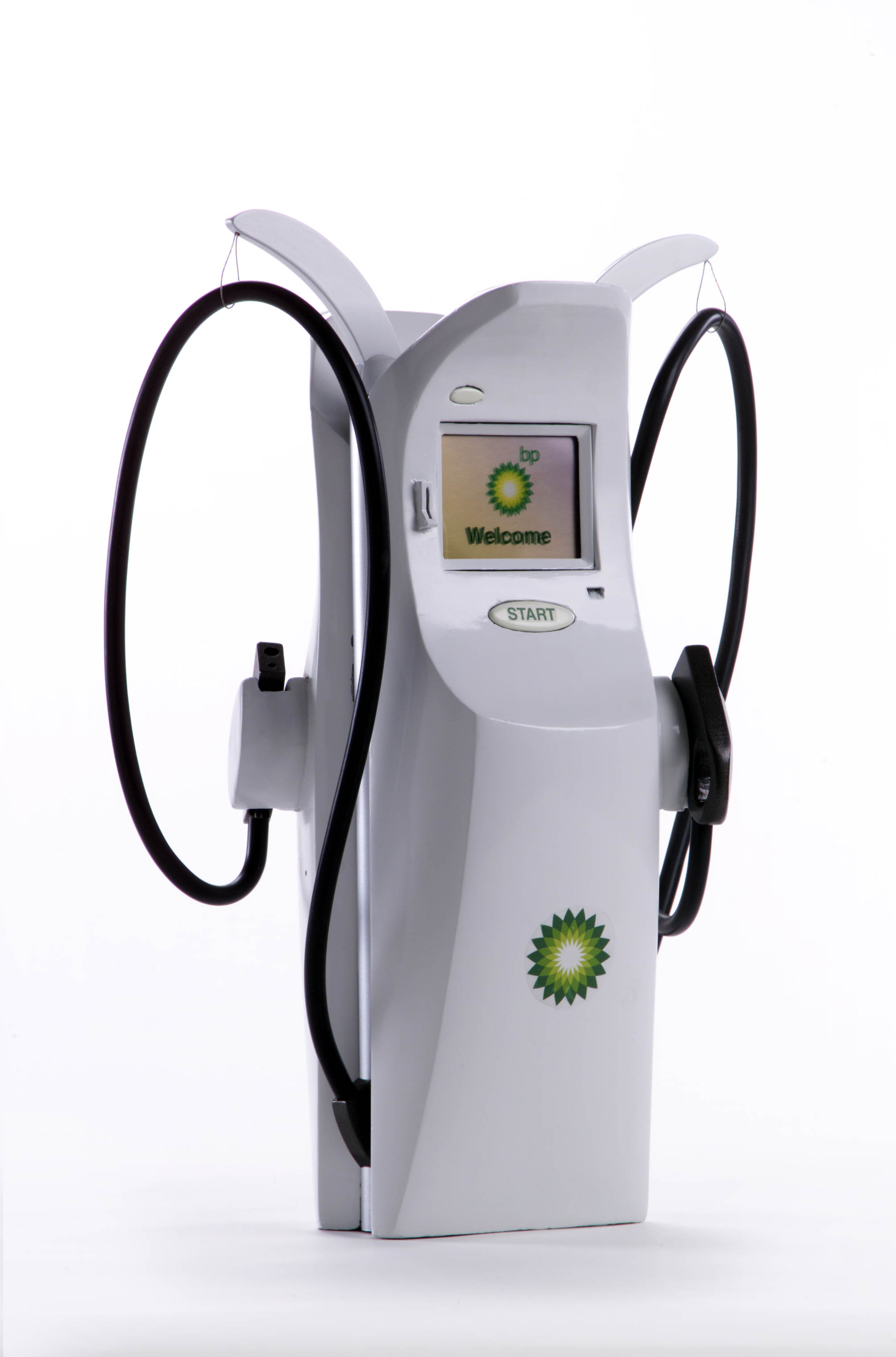 The hydrogen fuel pump is an exploration into the form study of a automotive fuel dispenser. 